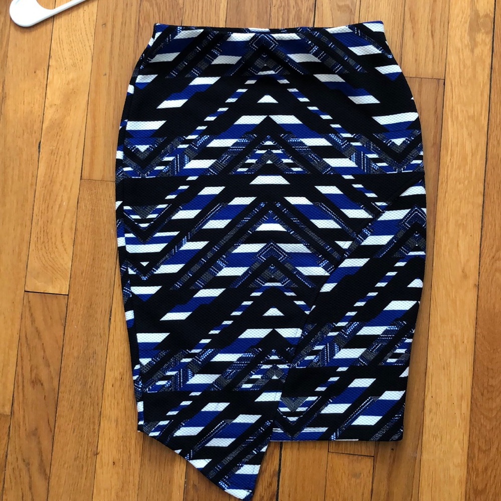 Body con asymmetrical skirt